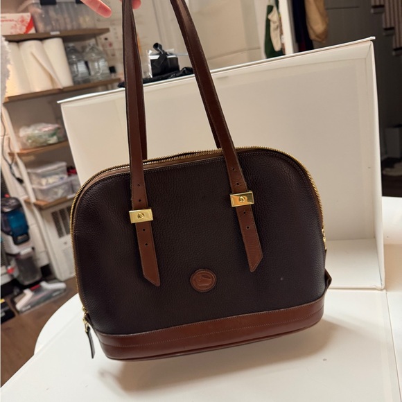 Vintage Dooney & Bourke • Leather Shoulder Bag • Green Interior - Picture 3 of 10